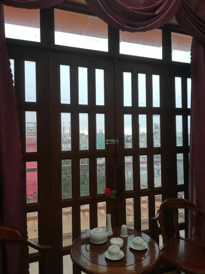 Khách sạn Khách Sạn Hồng Thu 2
