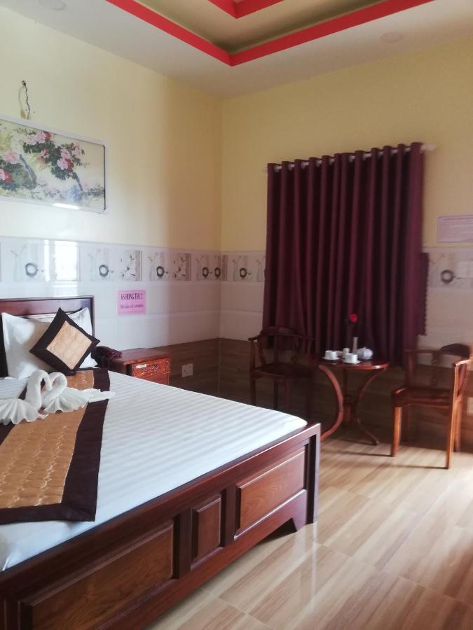Khách sạn Khách Sạn Hồng Thu 2 *